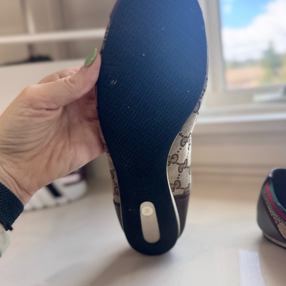 Used- Women's Brown Gucci Designer Loafers